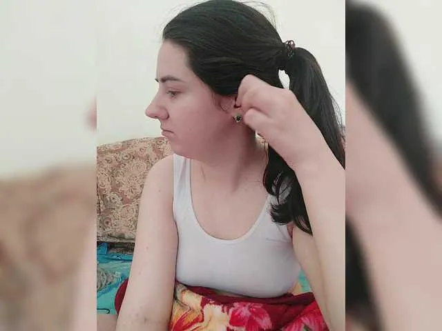 Live sex webcam photo for lisenok266 #273544212