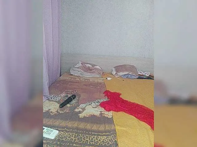 Live sex webcam photo for lisenok266 #275725538