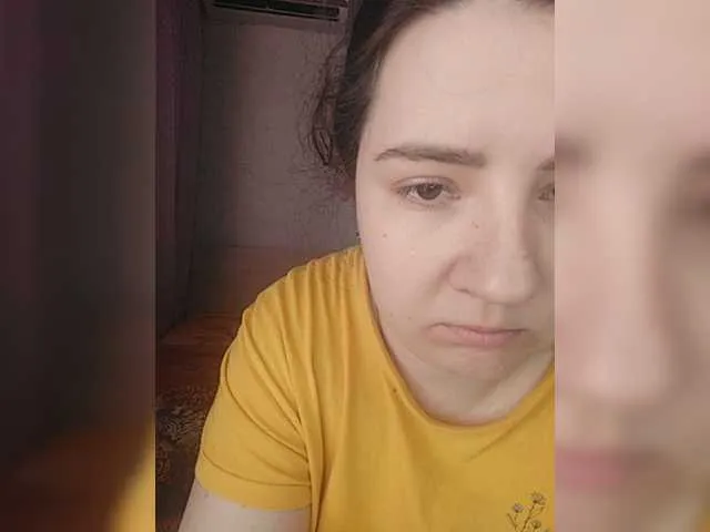 Live sex webcam photo for lisenok266 #275732466