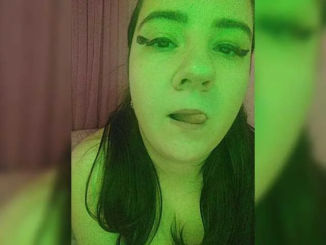 Live sex webcam photo for lisenok266 #276456191