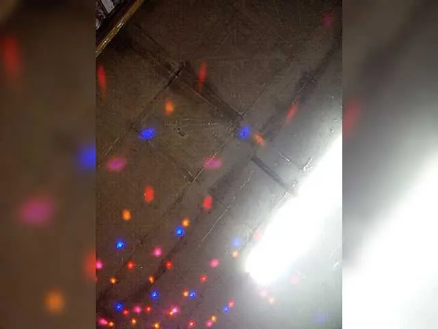 Live sex webcam photo for lisenok266 #276566160