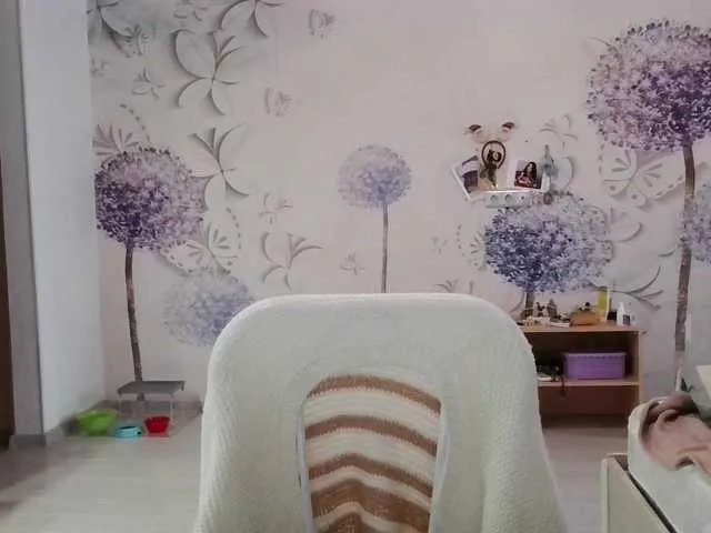 Live sex webcam photo for lisenok266 #276793671