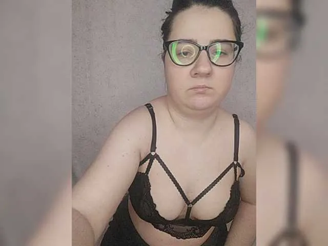 Live sex webcam photo for lisenok266 #277043966