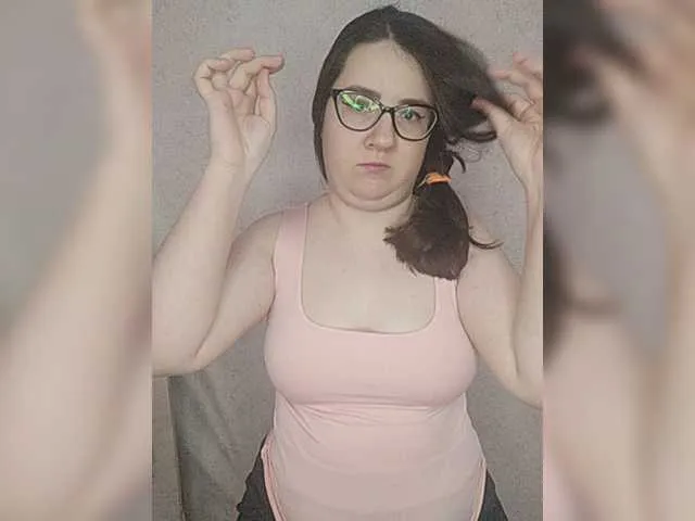 Live sex webcam photo for lisenok266 #277082913