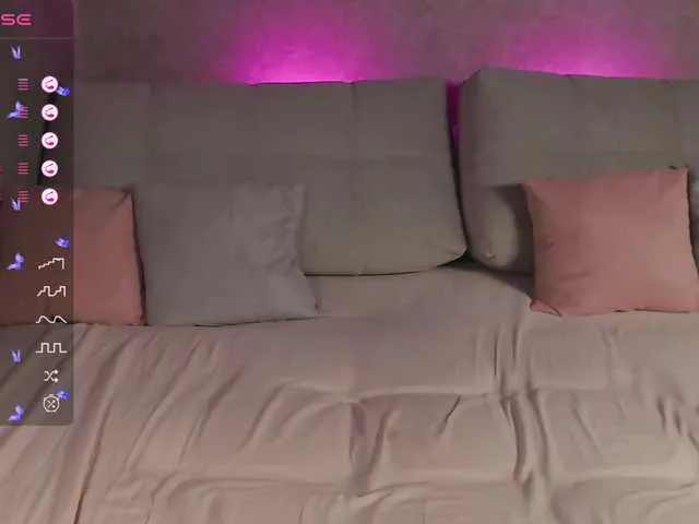 Live sex webcam photo for lisfoster #276685566