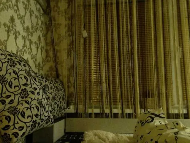 Live sex webcam photo for lisi4e4ka33 #272274296