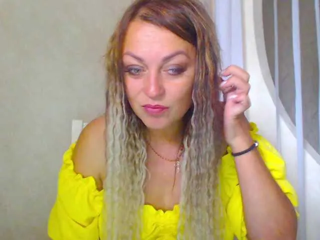 Live sex webcam photo for lisi4e4ka33 #276217487