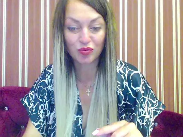 Live sex webcam photo for lisi4e4ka33 #276383687