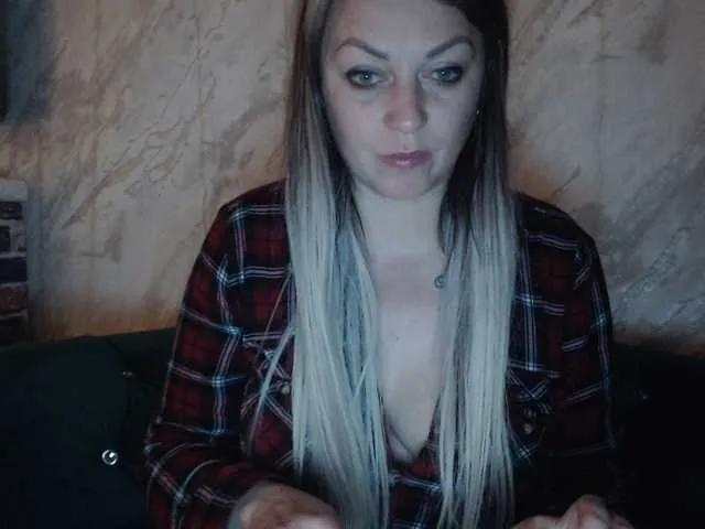 Live sex webcam photo for lisi4e4ka33 #277396130