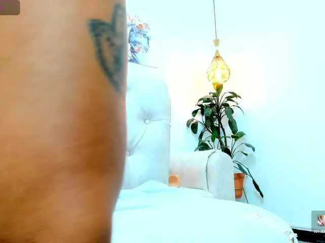 Live sex webcam photo for lissa-jhonson #277655706