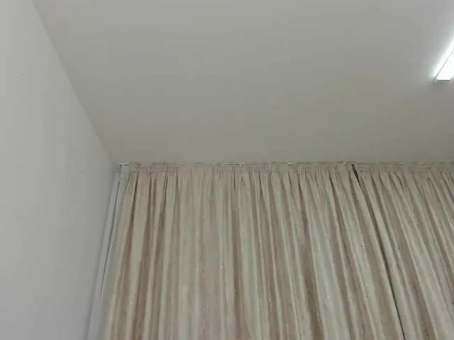 Live sex webcam photo for lissababe #290726755