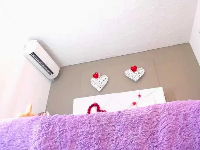 Live sex webcam photo for lissetlong69 #274218213