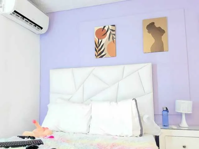 Live sex webcam photo for lissetlong69 #277723250