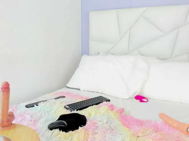 Live sex webcam photo for lissetlong69 #277861569