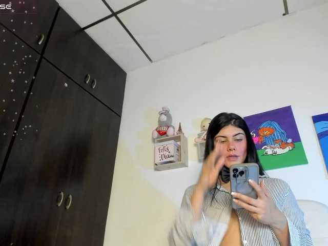 Live sex webcam photo for lisvandre #291944248