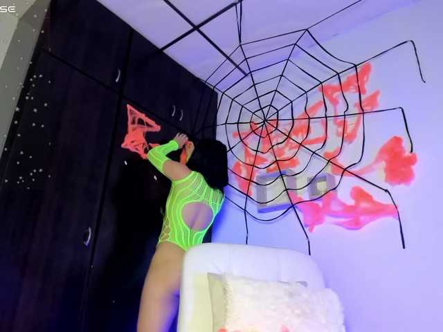 Live sex webcam photo for lisvandre #292002704