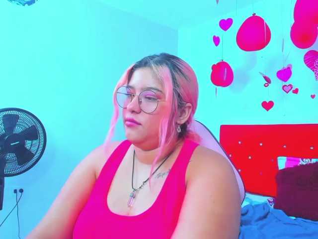 Live sex webcam photo for litlesweetma1 #275205045