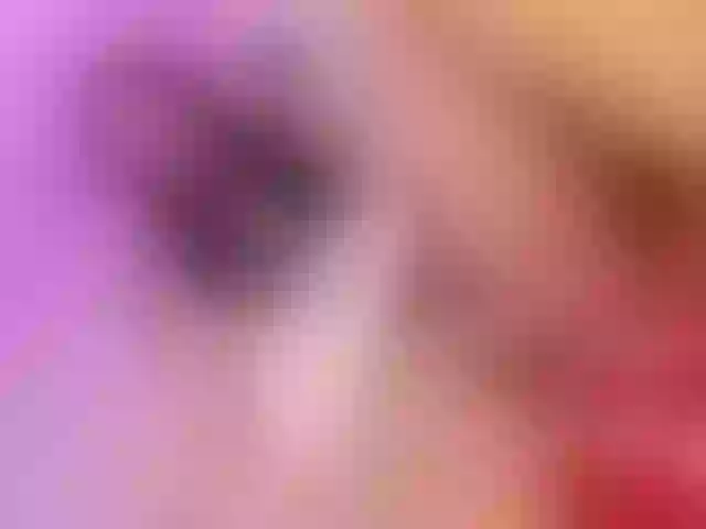 Live sex webcam photo for little-sophie #292217523