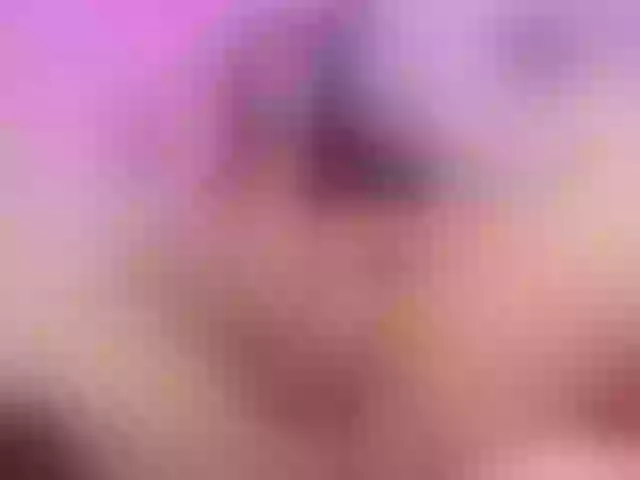 Live sex webcam photo for little-sophie #292224957