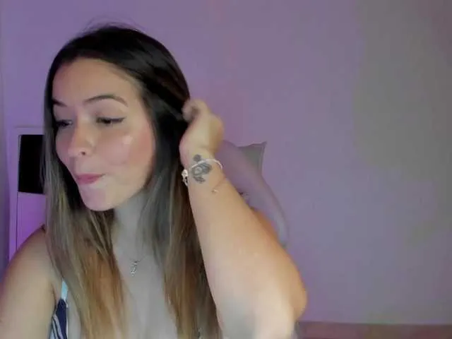 Live sex webcam photo for littleDanni #290735137