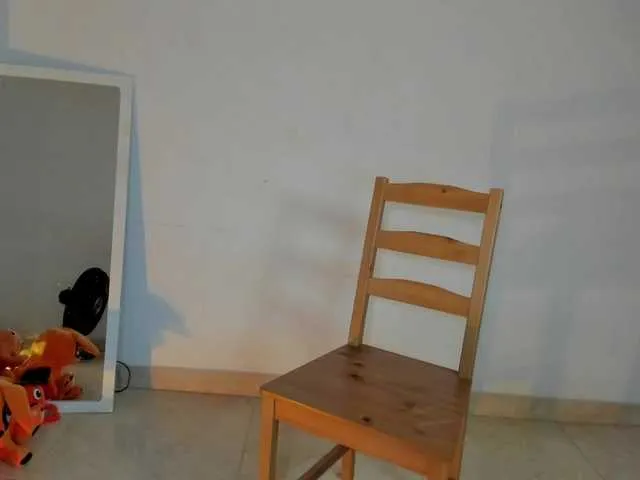 Live sex webcam photo for littleDanni #291408179