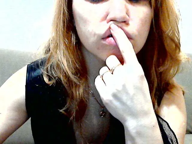 Live sex webcam photo for littleSue #272852049