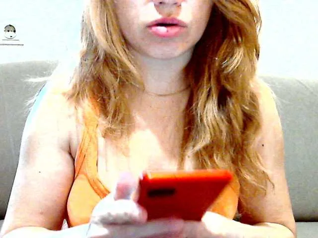 Live sex webcam photo for littleSue #272886742