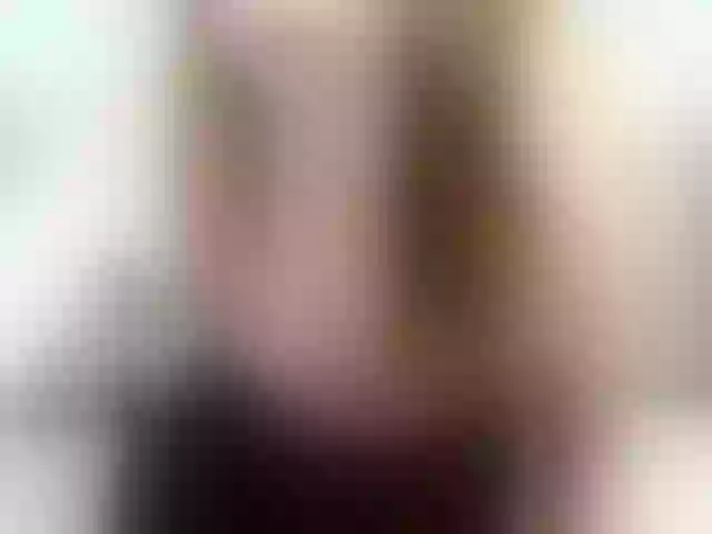 Live sex webcam photo for littleSue #272952523