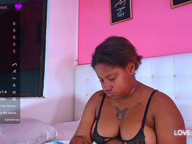 Live sex webcam photo for littlechocolate #290626742