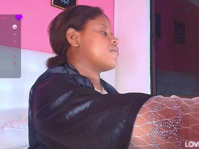 Live sex webcam photo for littlechocolate #290652702