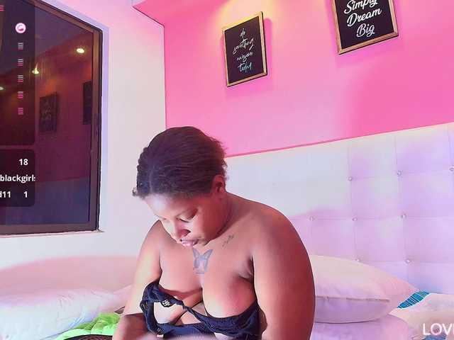 Live sex webcam photo for littlechocolate #290701019