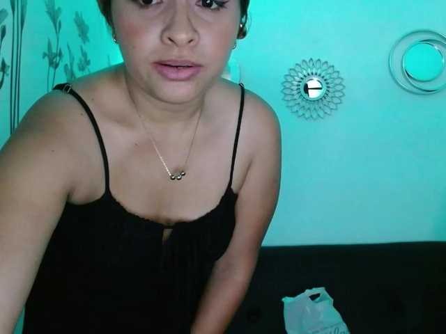 Live sex webcam photo for littledannielle #276642856