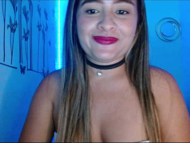 Live sex webcam photo for littledannielle #276662170