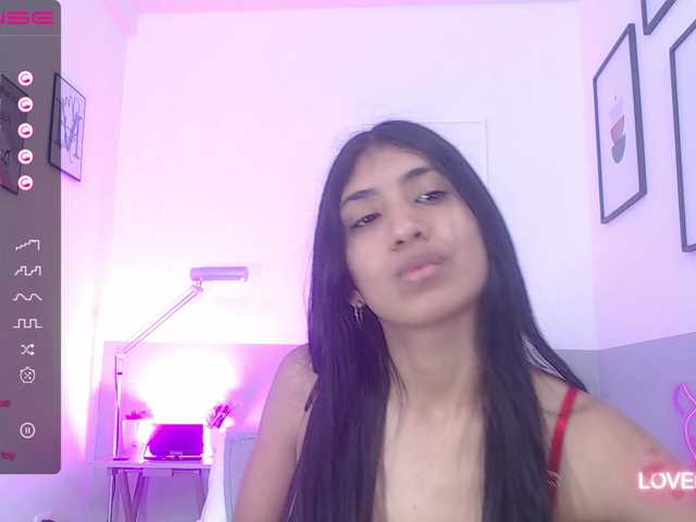 Live sex webcam photo for littleeemiily #276014500