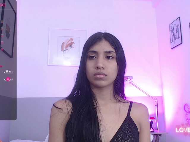 Live sex webcam photo for littleeemiily #276426307