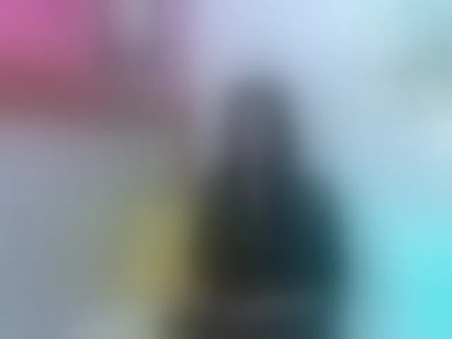 Live sex webcam photo for littleeemiily #293911152
