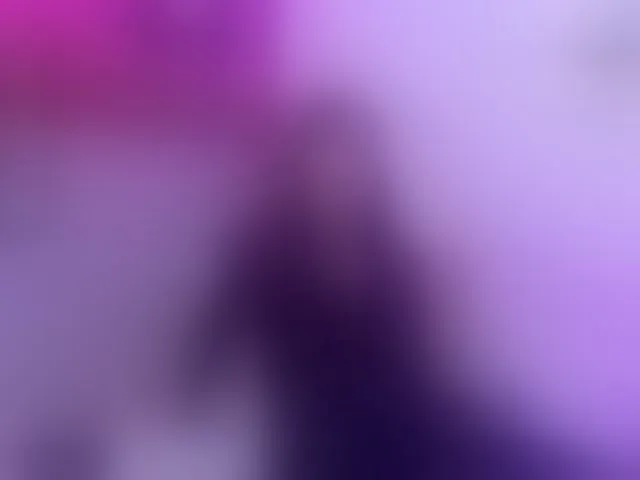 Live sex webcam photo for littleeemiily #293916210
