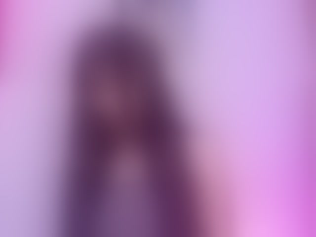 Live sex webcam photo for littleeemiily #294132381