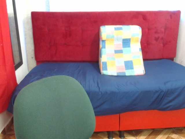 Live sex webcam photo for littlextreme #288041317