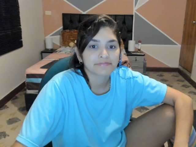 Live sex webcam photo for lizmar29 #275800199