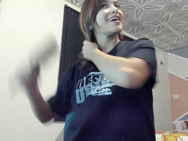 Live sex webcam photo for lizmar29 #276003126