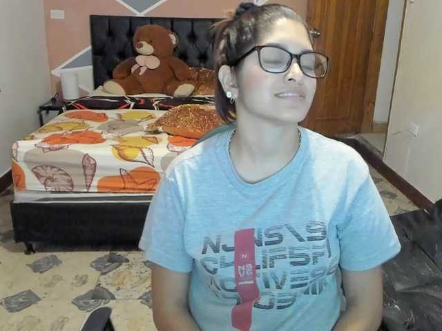 Live sex webcam photo for lizmar29 #276091648