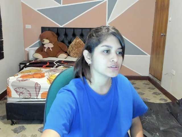 Live sex webcam photo for lizmar29 #276136737