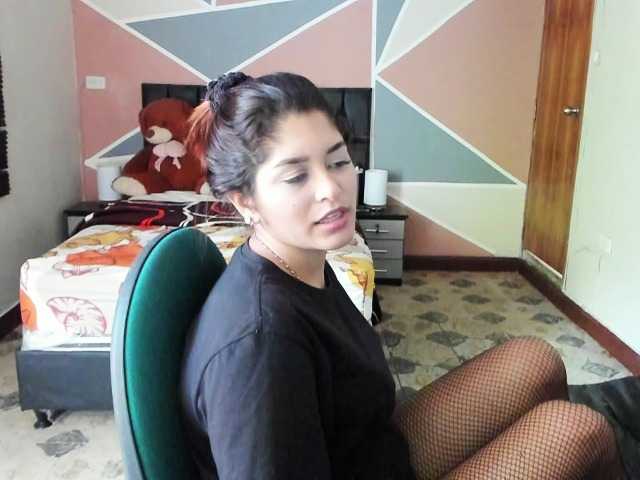 Live sex webcam photo for lizmar29 #276146689