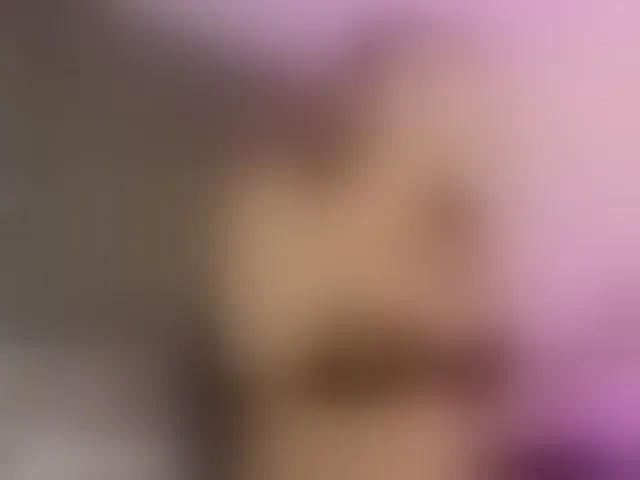 Live sex webcam photo for lizzarobert #293780277