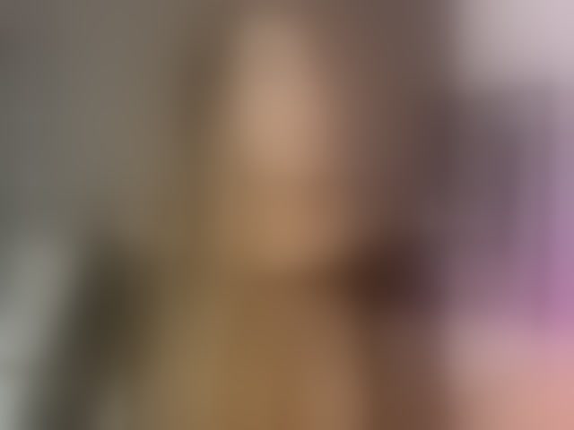 Live sex webcam photo for lizzarobert #294120597