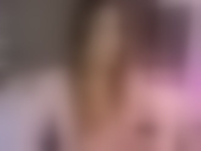 Live sex webcam photo for lizzarobert #294125855