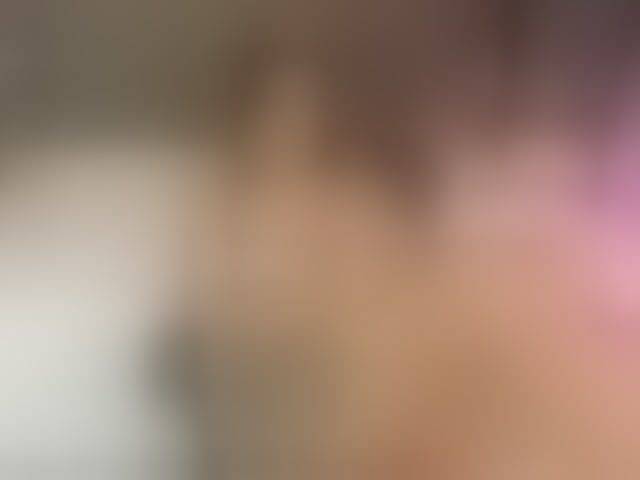 Live sex webcam photo for lizzarobert #294304713