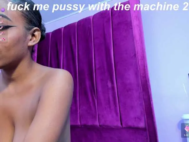 Live sex webcam photo for lizzasmith #290357143