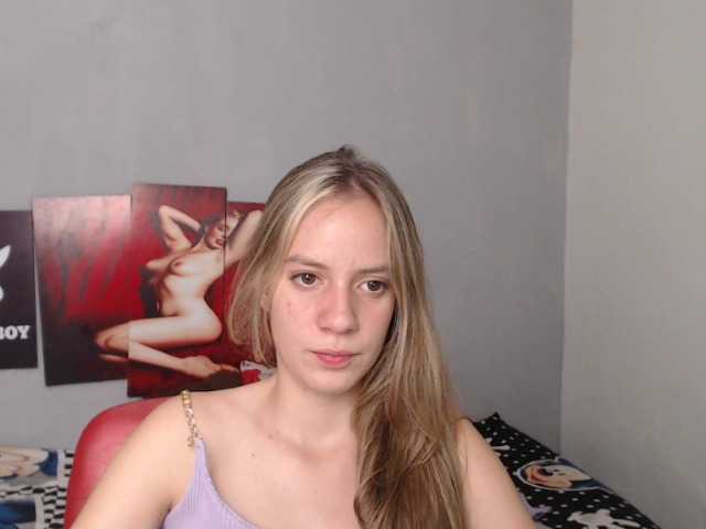 Live sex webcam photo for lizzie-sweett #272023992